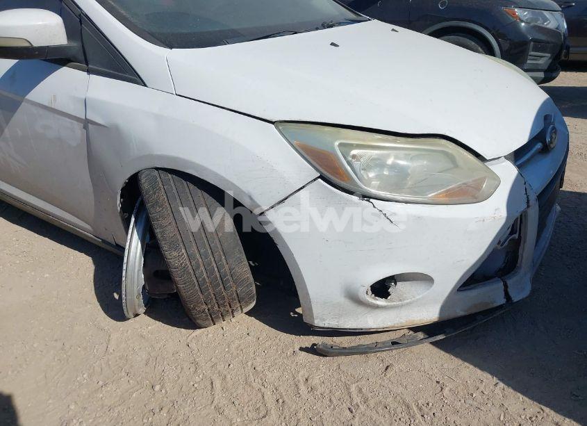 Photo 6 of 2013 Ford Focus SE (VIN 1FADP3F24DL202843)