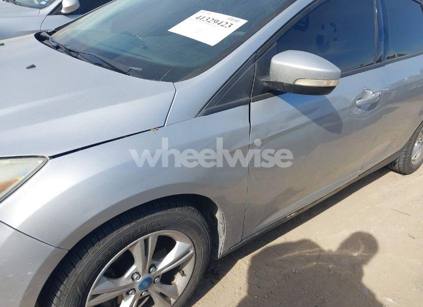 Photo 12 of 2013 Ford Focus SE (VIN 1FADP3F24DL207377)