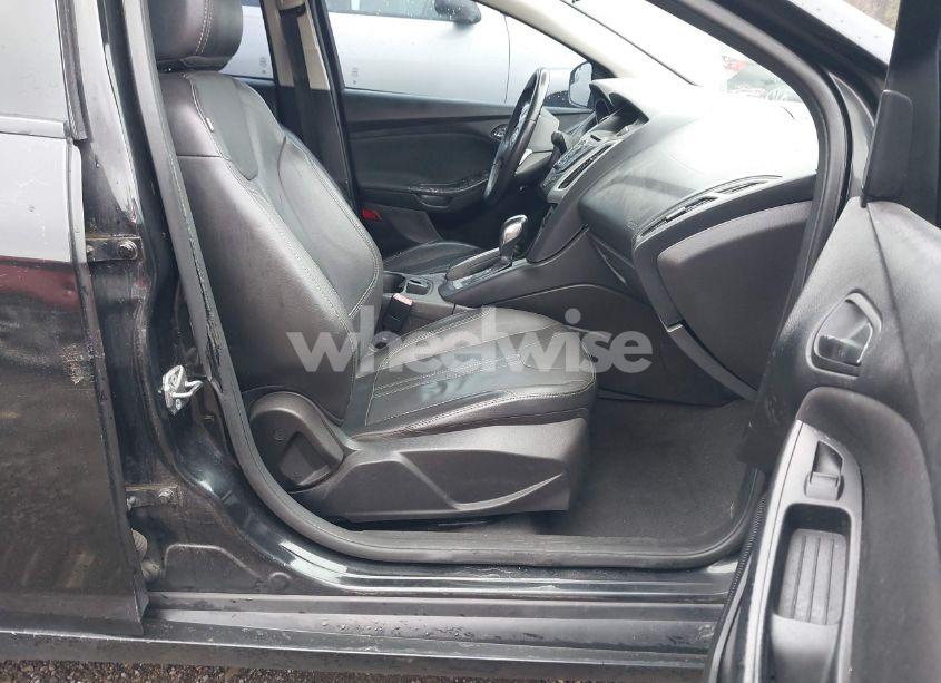 Photo 5 of 2013 Ford Focus SE (VIN 1FADP3F24DL212319)