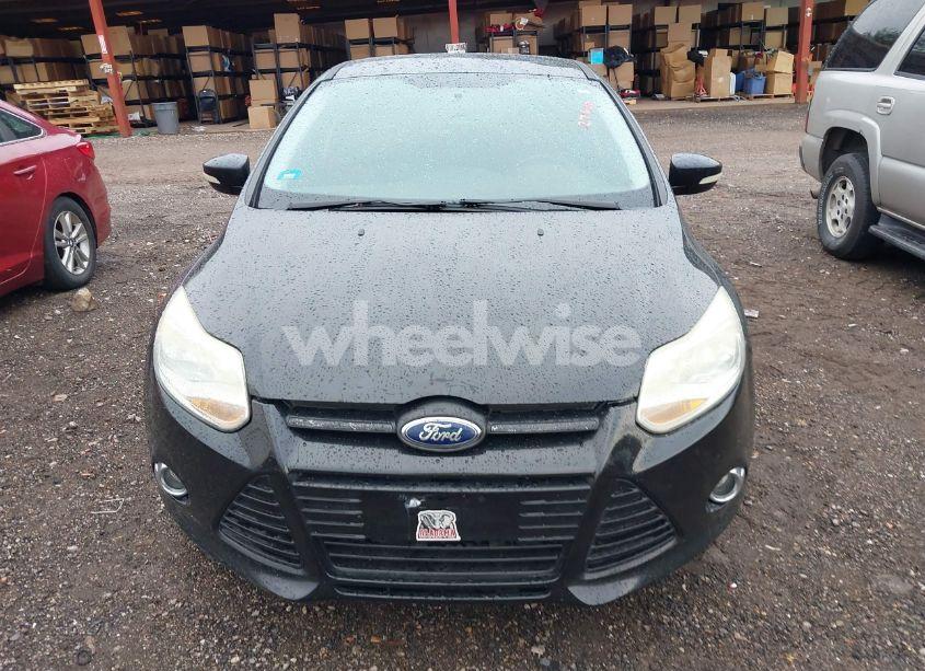Photo 6 of 2013 Ford Focus SE (VIN 1FADP3F24DL212319)