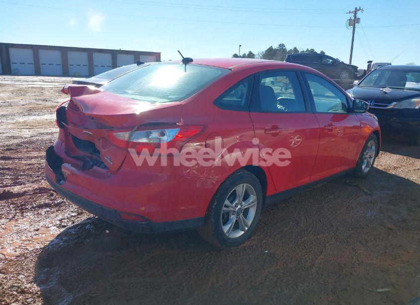 Photo 4 of 2013 Ford Focus SE (VIN 1FADP3F24DL225958)