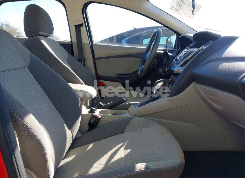 Photo 5 of 2013 Ford Focus SE (VIN 1FADP3F24DL225958)