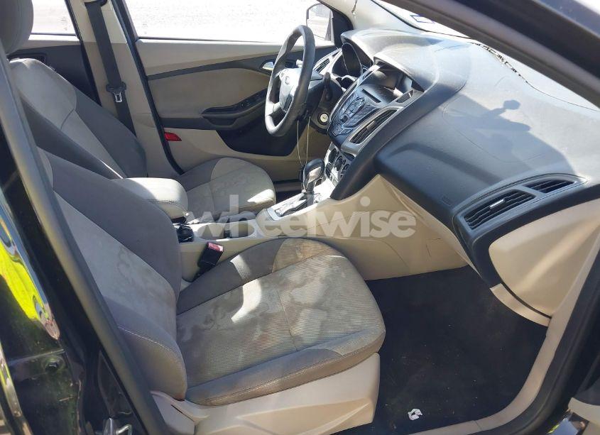 Photo 5 of 2013 Ford Focus SE (VIN 1FADP3F24DL243750)