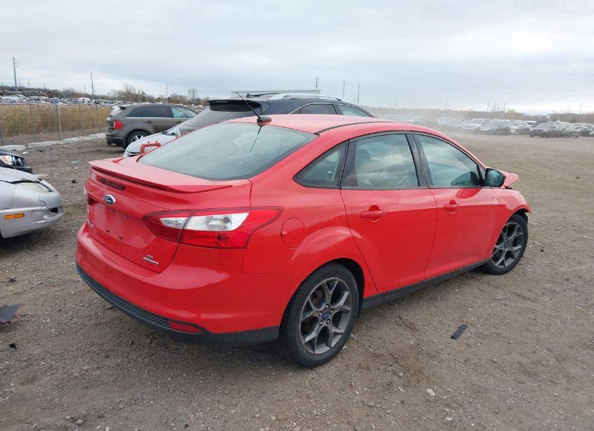 Photo 4 of 2013 Ford Focus SE (VIN 1FADP3F24DL262430)