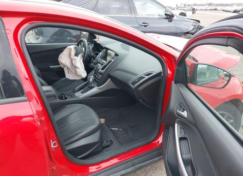 Photo 5 of 2013 Ford Focus SE (VIN 1FADP3F24DL262430)