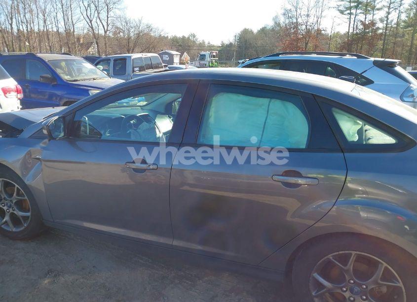 Photo 14 of 2013 Ford Focus SE (VIN 1FADP3F24DL265652)