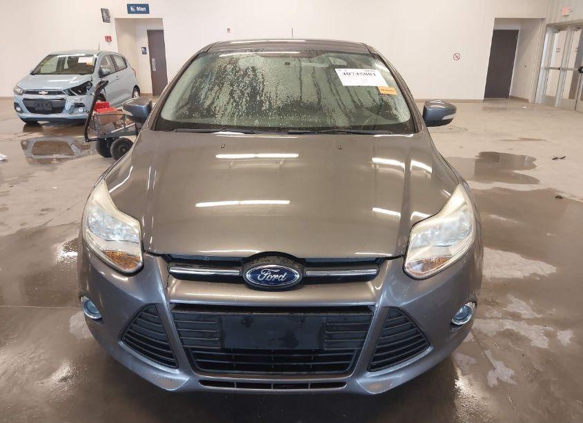 Photo 12 of 2013 Ford Focus SE (VIN 1FADP3F24DL270964)