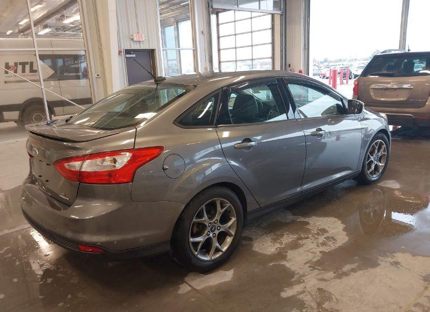 Photo 4 of 2013 Ford Focus SE (VIN 1FADP3F24DL270964)
