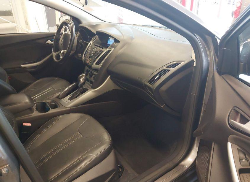 Photo 5 of 2013 Ford Focus SE (VIN 1FADP3F24DL270964)