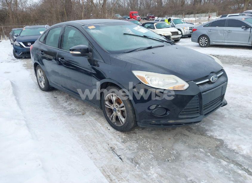2013 Ford Focus SE (VIN 1FADP3F24DL274867) main photo