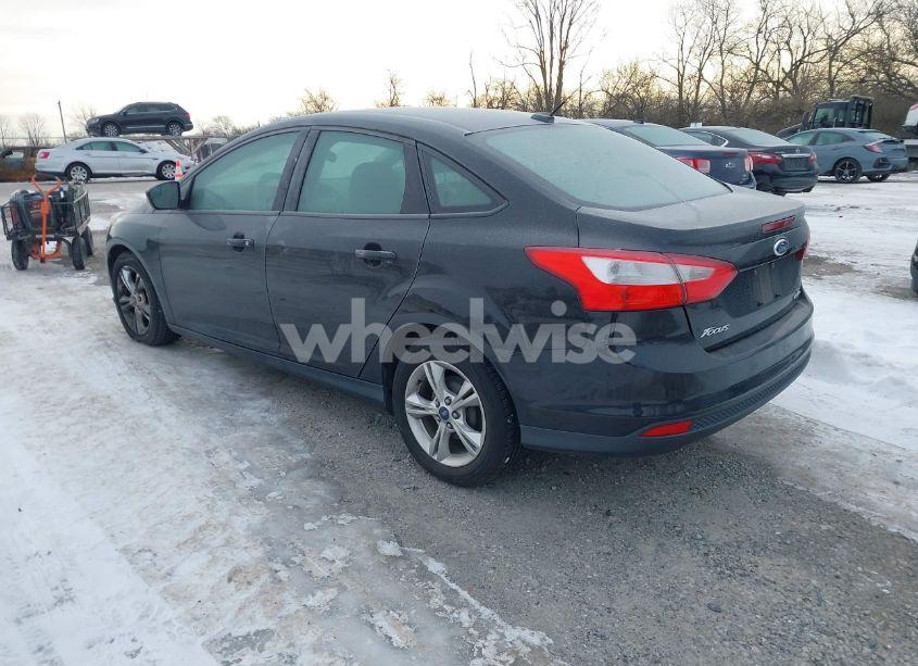 Photo 3 of 2013 Ford Focus SE (VIN 1FADP3F24DL274867)
