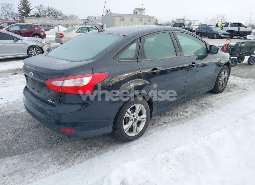 Photo 4 of 2013 Ford Focus SE (VIN 1FADP3F24DL274867)