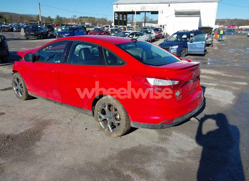 Photo 3 of 2013 Ford Focus SE (VIN 1FADP3F24DL285089)