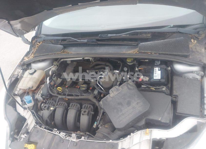 Photo 10 of 2013 Ford Focus SE (VIN 1FADP3F24DL323386)