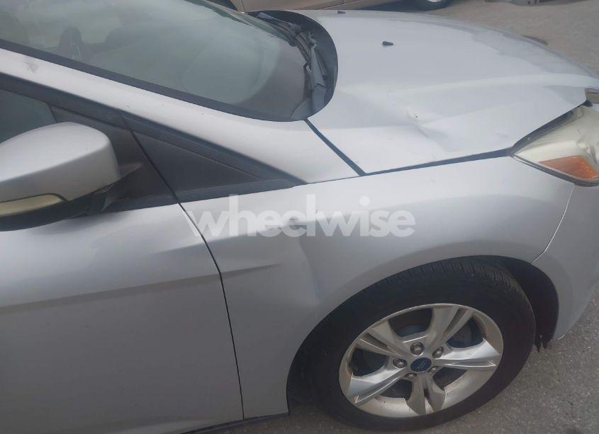 Photo 15 of 2013 Ford Focus SE (VIN 1FADP3F24DL323386)