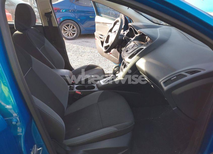 Photo 5 of 2013 Ford Focus SE (VIN 1FADP3F24DL335747)