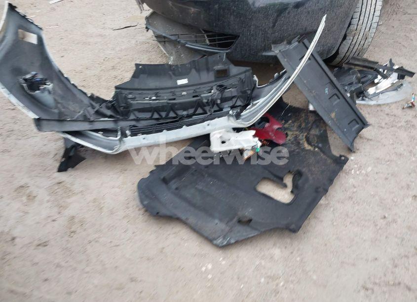 Photo 12 of 2013 Ford Focus SE (VIN 1FADP3F24DL373799)