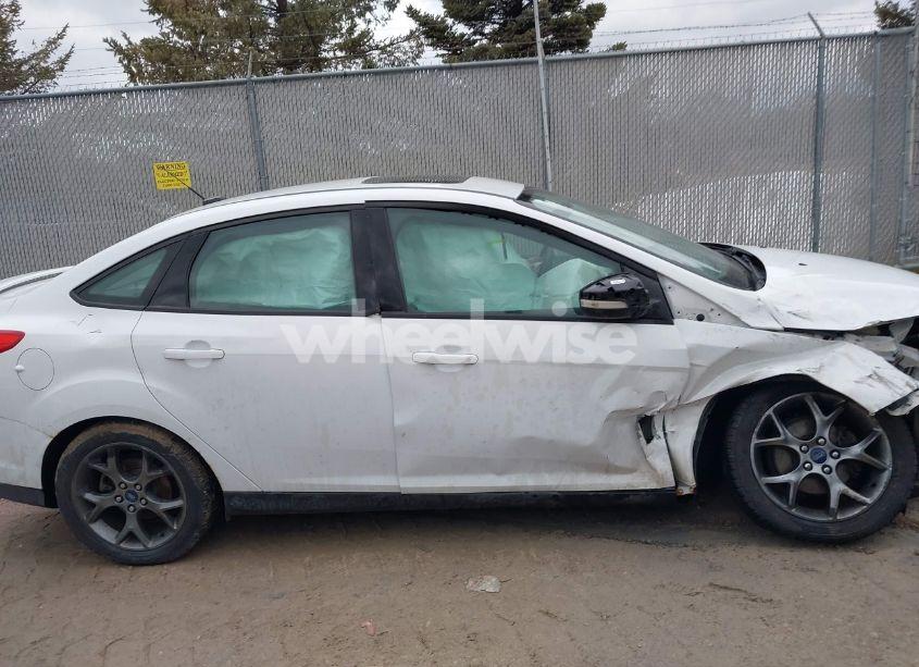 Photo 14 of 2013 Ford Focus SE (VIN 1FADP3F24DL373799)