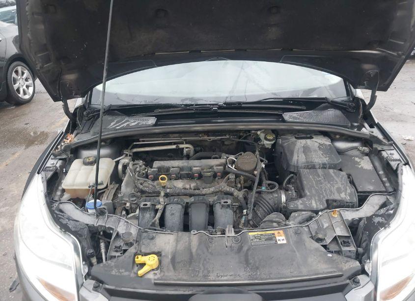 Photo 10 of 2013 Ford Focus SE (VIN 1FADP3F24DL374743)