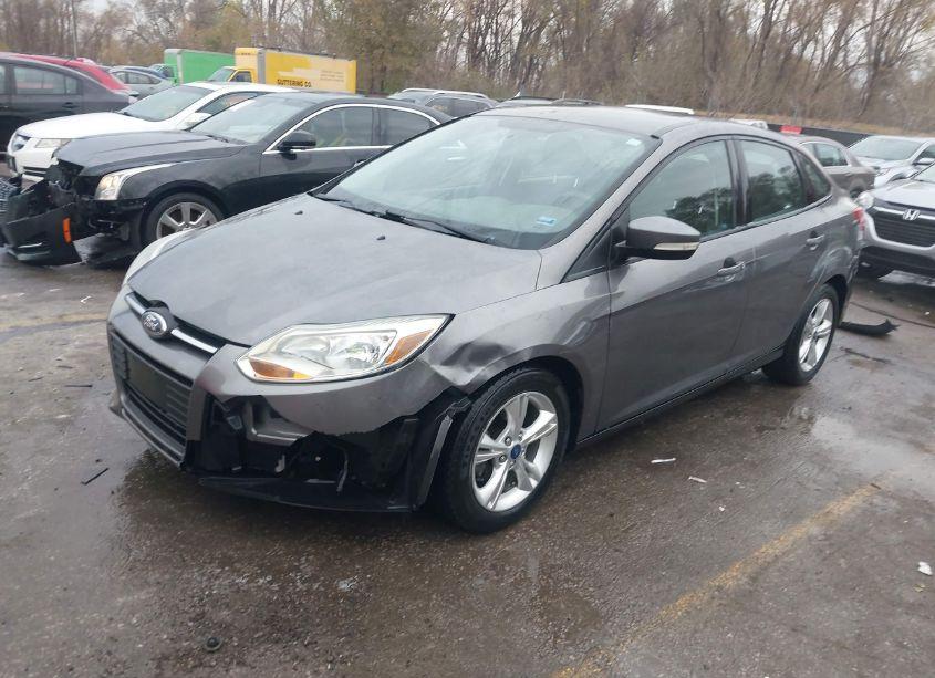 Photo 2 of 2013 Ford Focus SE (VIN 1FADP3F24DL374743)