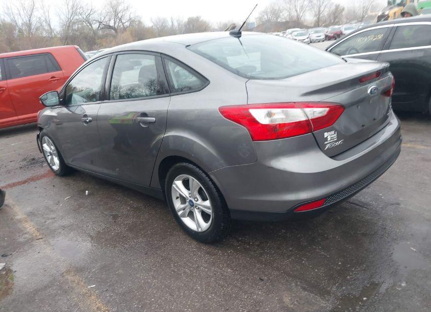 Photo 3 of 2013 Ford Focus SE (VIN 1FADP3F24DL374743)