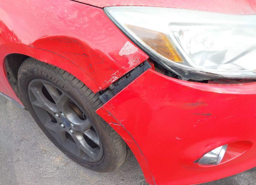 Photo 12 of 2013 Ford Focus SE (VIN 1FADP3F24DL376105)