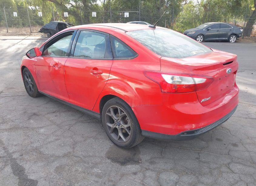 Photo 3 of 2013 Ford Focus SE (VIN 1FADP3F24DL376105)