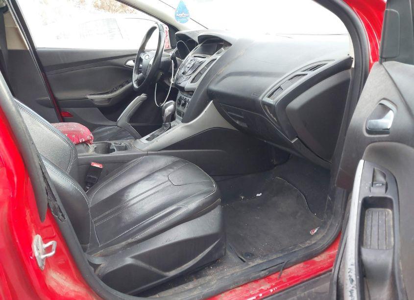 Photo 5 of 2013 Ford Focus SE (VIN 1FADP3F24DL376105)