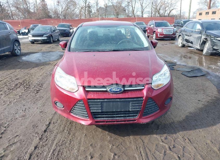Photo 12 of 2014 Ford Focus SE (VIN 1FADP3F24EL108124)