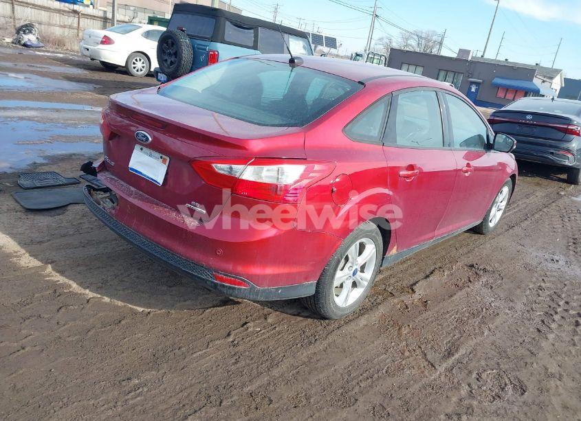 Photo 4 of 2014 Ford Focus SE (VIN 1FADP3F24EL108124)