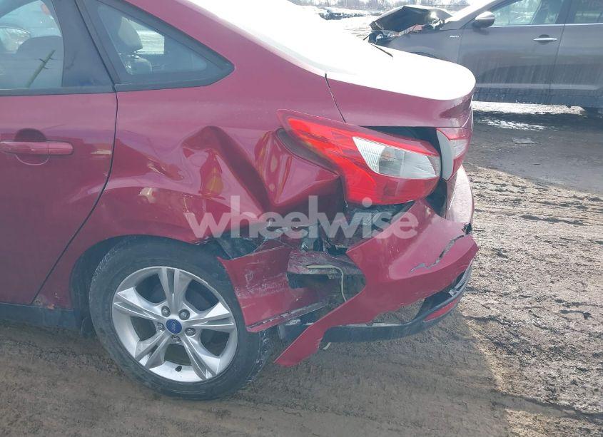 Photo 6 of 2014 Ford Focus SE (VIN 1FADP3F24EL108124)