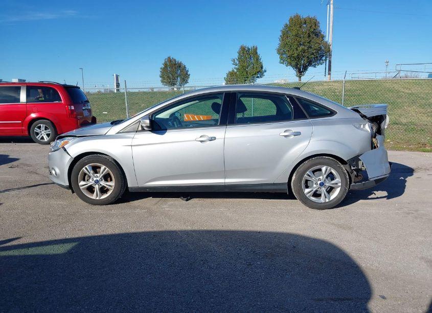 Photo 15 of 2014 Ford Focus SE (VIN 1FADP3F24EL109810)