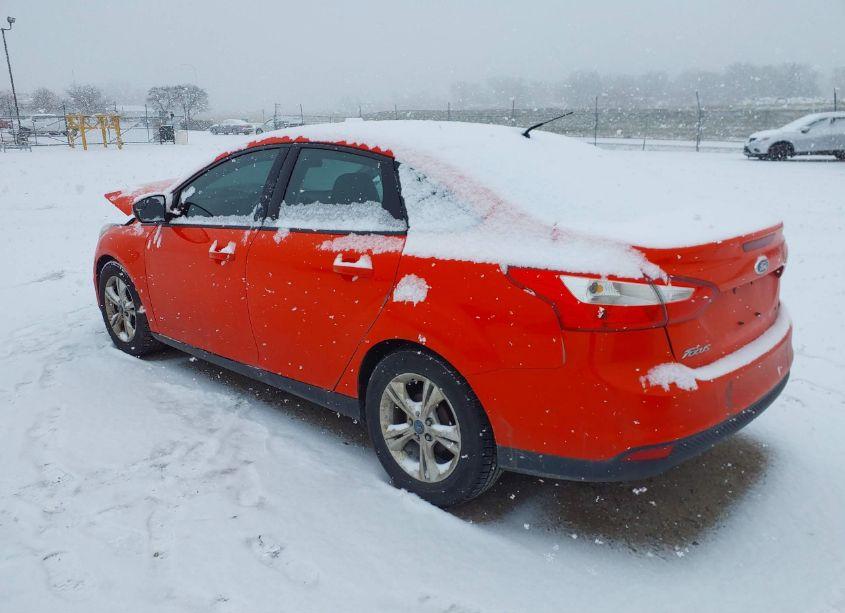 Photo 3 of 2014 Ford Focus SE (VIN 1FADP3F24EL120824)