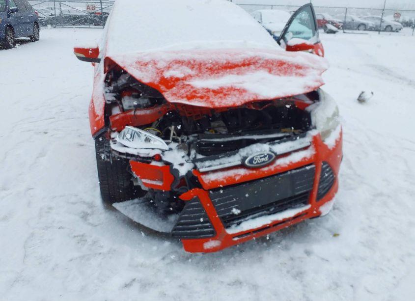 Photo 6 of 2014 Ford Focus SE (VIN 1FADP3F24EL120824)