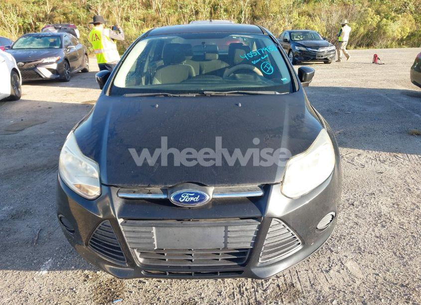 Photo 6 of 2014 Ford Focus SE (VIN 1FADP3F24EL127062)