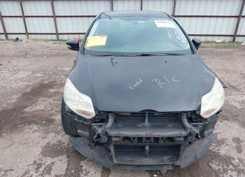 Photo 12 of 2014 Ford Focus SE (VIN 1FADP3F24EL148977)