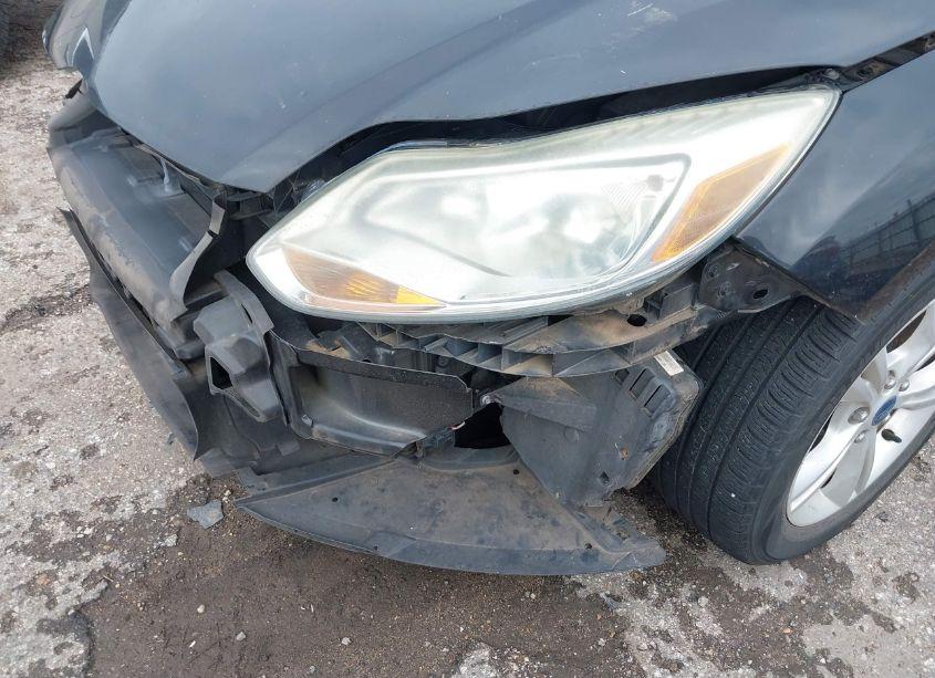 Photo 6 of 2014 Ford Focus SE (VIN 1FADP3F24EL148977)