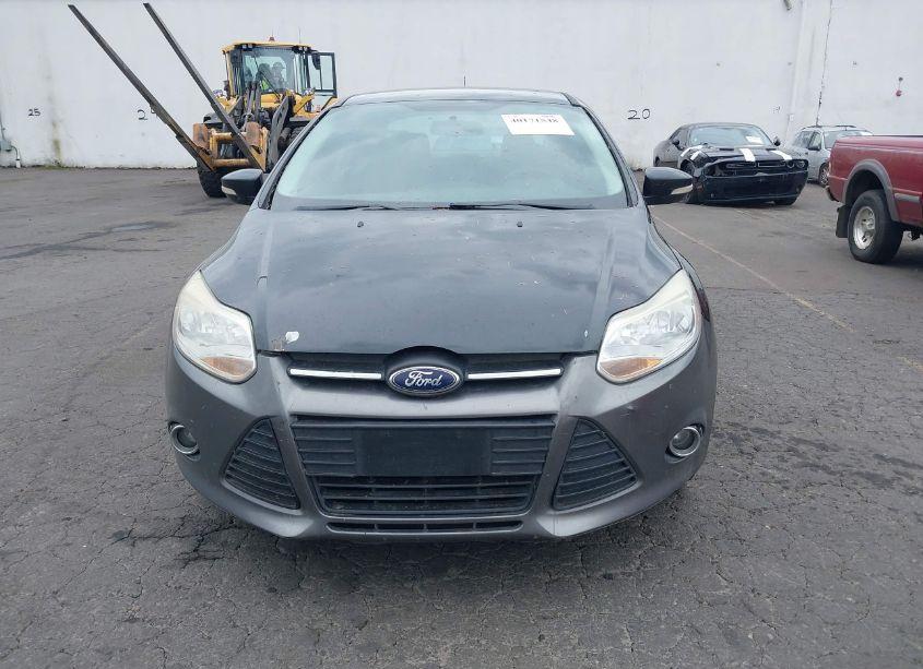Photo 6 of 2014 Ford Focus SE (VIN 1FADP3F24EL163141)