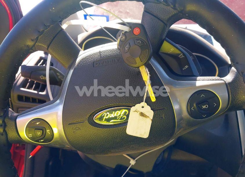 Photo 11 of 2014 Ford Focus SE (VIN 1FADP3F24EL168615)