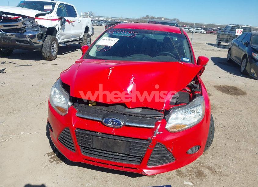 Photo 6 of 2014 Ford Focus SE (VIN 1FADP3F24EL168615)