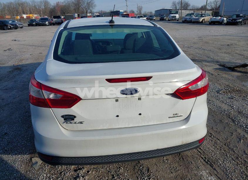 Photo 6 of 2014 Ford Focus SE (VIN 1FADP3F24EL192333)