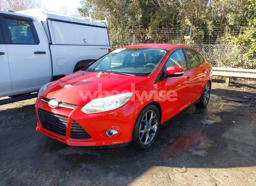 Photo 2 of 2014 Ford Focus SE (VIN 1FADP3F24EL217957)