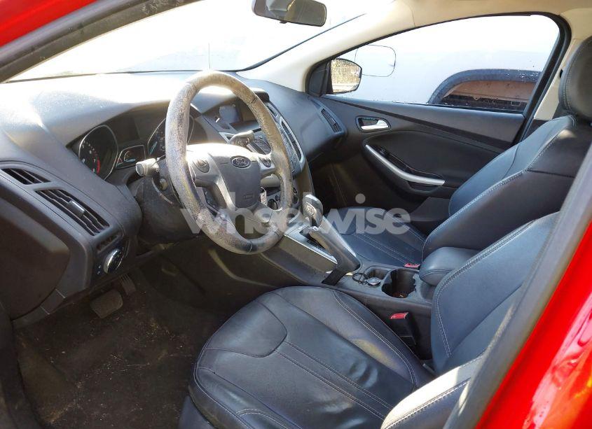 Photo 5 of 2014 Ford Focus SE (VIN 1FADP3F24EL217957)