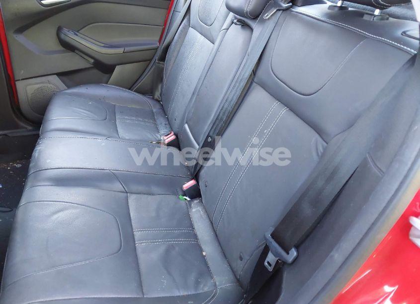 Photo 8 of 2014 Ford Focus SE (VIN 1FADP3F24EL217957)