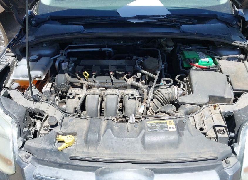 Photo 10 of 2014 Ford Focus SE (VIN 1FADP3F24EL230143)