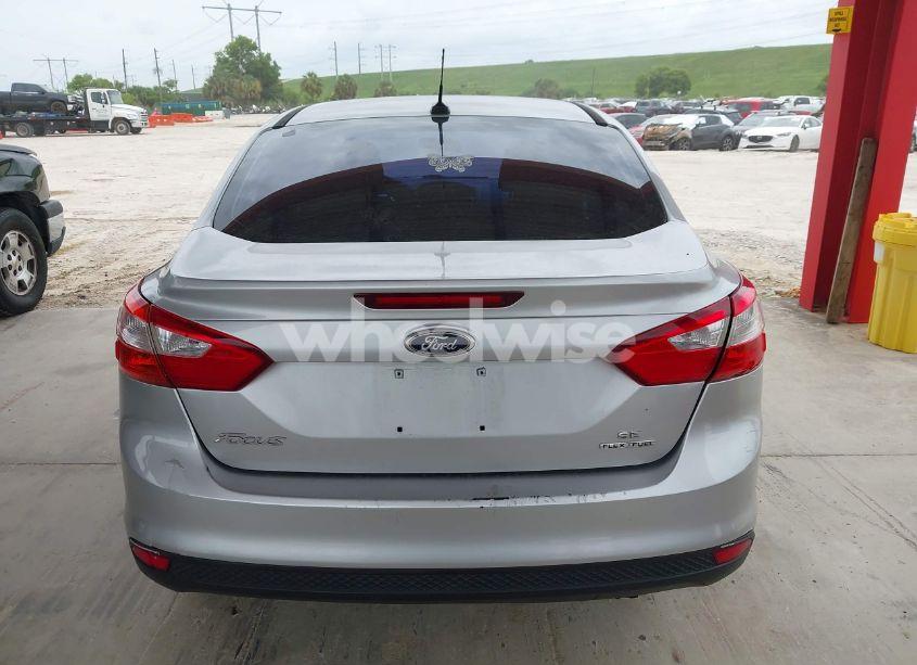Photo 16 of 2014 Ford Focus SE (VIN 1FADP3F24EL257858)