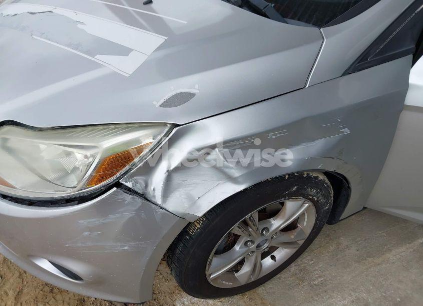 Photo 6 of 2014 Ford Focus SE (VIN 1FADP3F24EL257858)