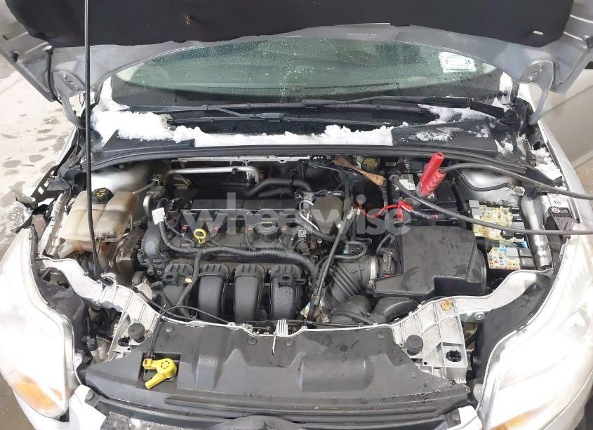 Photo 10 of 2014 Ford Focus SE (VIN 1FADP3F24EL262042)