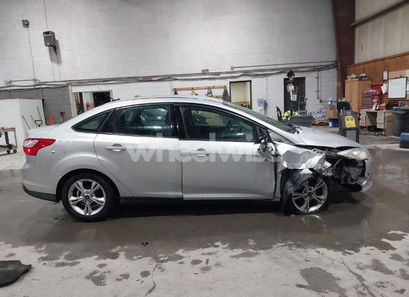 Photo 13 of 2014 Ford Focus SE (VIN 1FADP3F24EL262042)