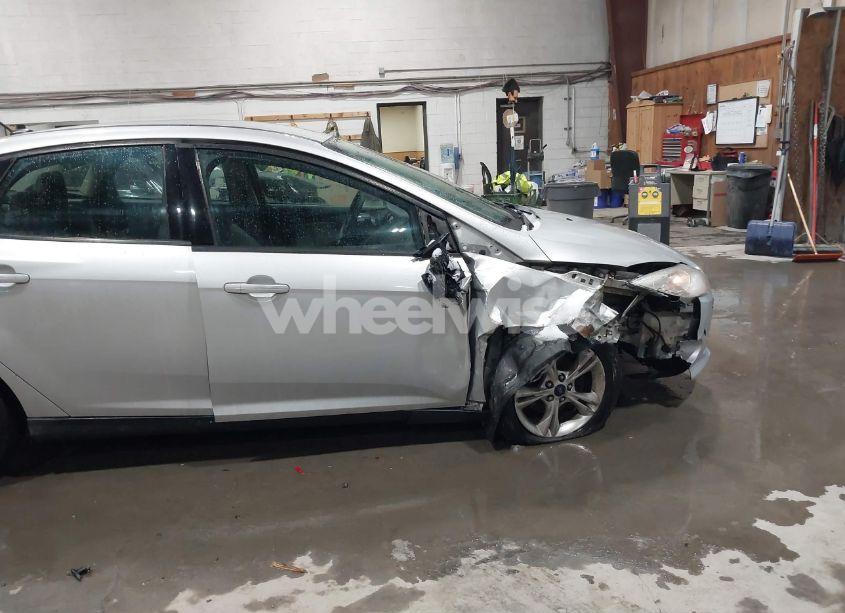 Photo 6 of 2014 Ford Focus SE (VIN 1FADP3F24EL262042)